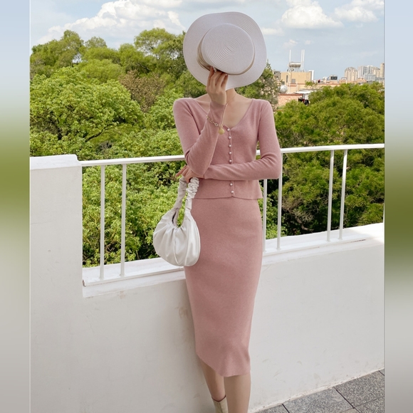 2-piece pink sweater set, long sleeve sweater top + midi sweater skirt - Picture 10 of 11